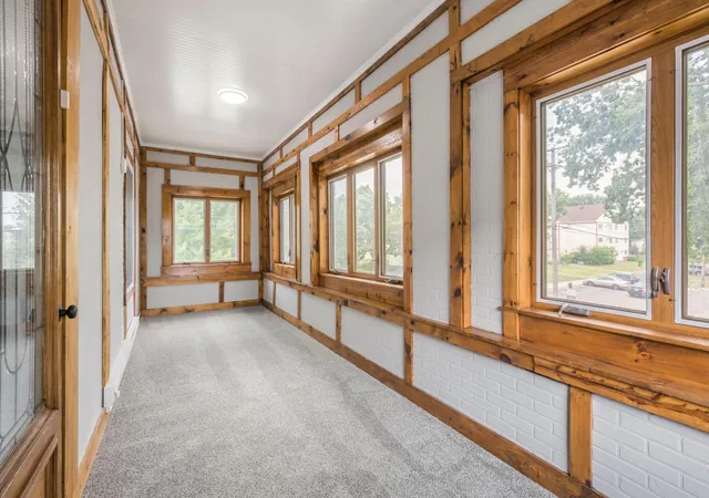 Listing Photo 4 - Condo for sale in building located at 1237 Knox Ave N, Minneapolis, MN 55411