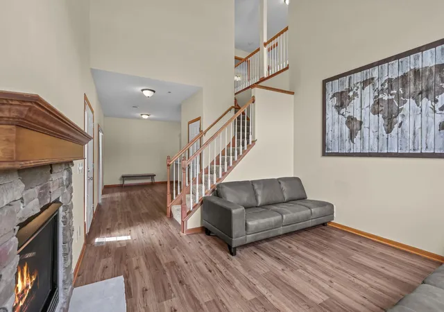 Photo 3 of Single family home for sale at 9124 Fox Ct, Victoria, MN 55386 | MLS# 7114895 | Listing updated on 2026-08-11