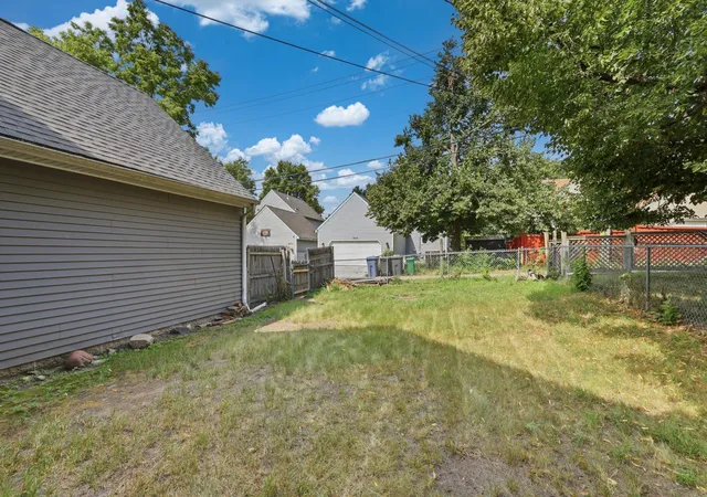 Photo 2 of Single family home for sale at 2613 Emerson Ave N, Minneapolis, MN 55411 | MLS# 7114898 | Listing updated on 2026-08-17