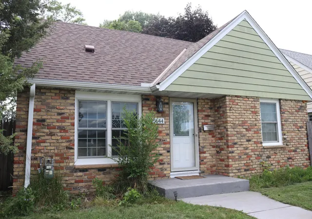 Photo 2 of Single family home for sale at 5644 28th Avenue S, Minneapolis, MN 55417 | MLS# 7114901 | Listing updated on 2026-07-30