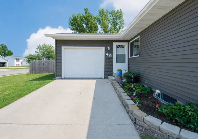 Photo 3 of Sale Pending at 49 Evergreen Cir, West Fargo, ND 58078 | MLS# 7114908 | Listing updated on 2026-08-19