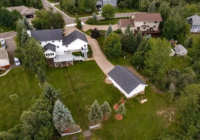 5th image of 2827 Parkwood Ln, Duluth, MN 55811 | MLS# 7114924