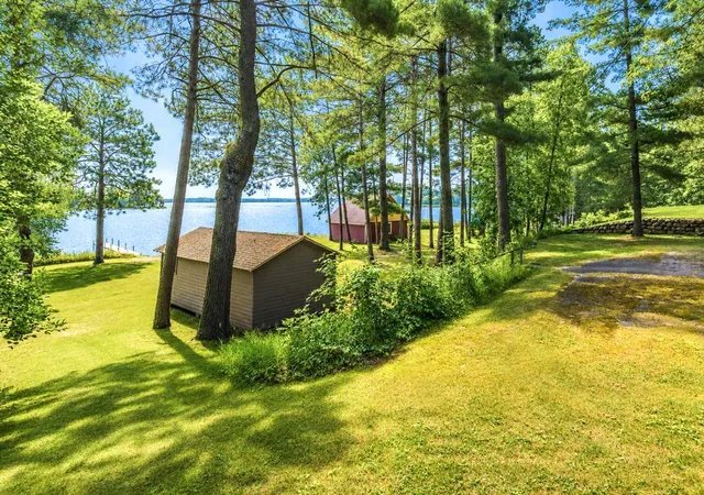 Photo 3 of Sale Pending at 9186 Iris Ln, Pequot Lakes, MN 56472 | MLS# 7114928 | Listing updated on 2026-08-28