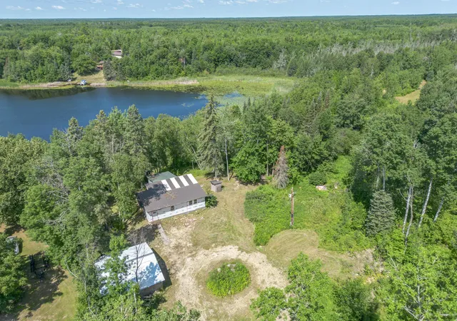 Photo 2 of Single family home for sale at 62038 Back Of The Bay Trl, Bigfork, MN 56628 | MLS# 7114929 | Listing updated on 2026-07-24