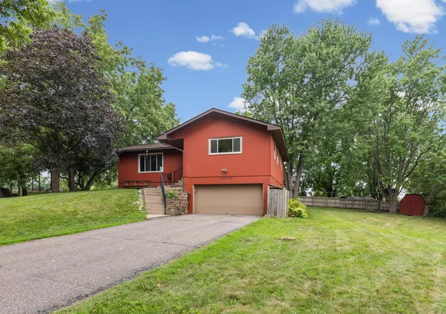 Photo 5 of Single family home for sale at 12916 1st Avenue S, Burnsville, MN 55337 | MLS# 7114949 | Listing updated on 2026-09-02