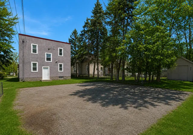 Listing Photo 3 - Condo for sale in building located at 4333 Fremont Ave N, Minneapolis, MN 55412