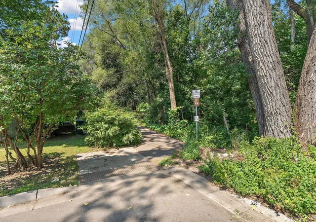 Photo 3 of Sale Pending at 1929 Jerrold Ave, Saint Paul, MN 55112 | MLS# 7114952 | Listing updated on 2026-09-03
