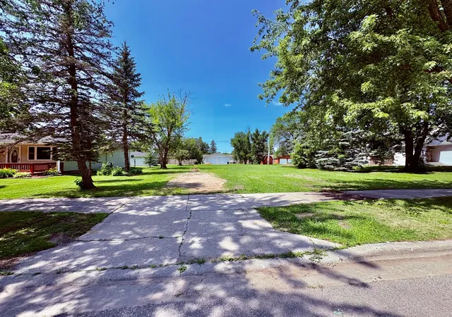 Photo 4 of Land for sale at 515 Main Ave S, Baudette, MN 56623 | MLS# 7114989 | Listing updated on 2026-07-27