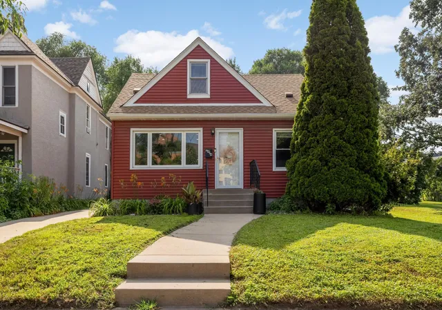 Photo 2 of Sale Pending at 2914 Randolph St Ne, Minneapolis, MN 55418 | MLS# 7114995 | Listing updated on 2026-08-19