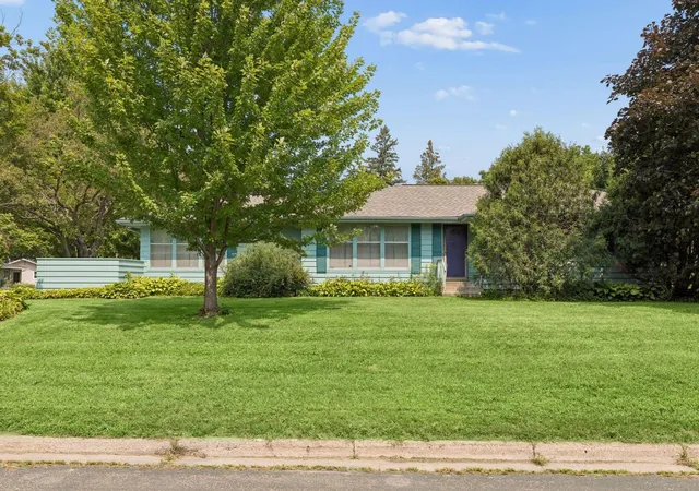 Photo 2 of Single family home for sale at 501 Sumner St E, Northfield, MN 55057 | MLS# 7115005 | Listing updated on 2026-09-16