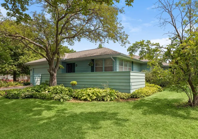 Photo 3 of Single family home for sale at 501 Sumner St E, Northfield, MN 55057 | MLS# 7115005 | Listing updated on 2026-09-16
