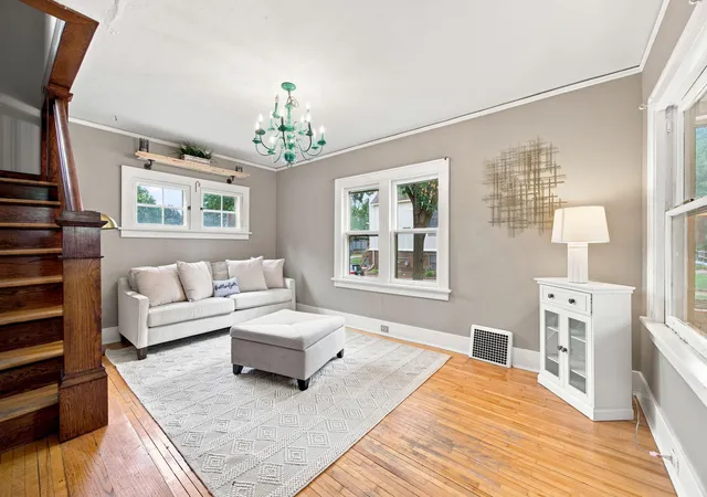 Photo 2 of Sale Pending at 4255 1st Avenue S, Minneapolis, MN 55409 | MLS# 7115013 | Listing updated on 2026-09-02