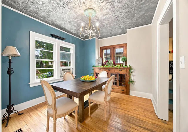 Photo 3 of Sale Pending at 4255 1st Avenue S, Minneapolis, MN 55409 | MLS# 7115013 | Listing updated on 2026-09-02