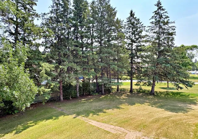 Listing Photo 5 - Condo for sale in building located at 400 Riverside Ave, Park Rapids, MN 56470