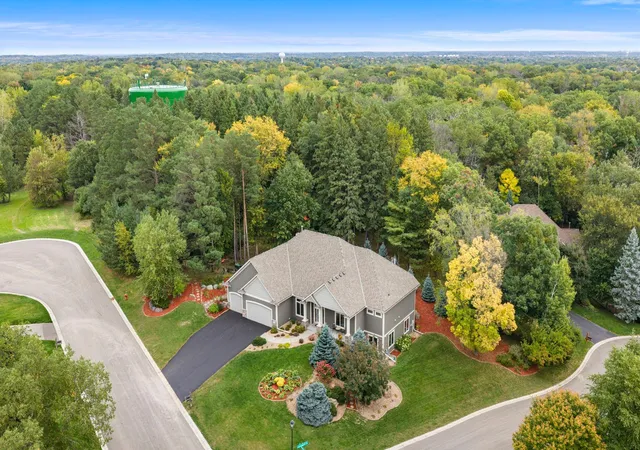 Single family home for sale at 18004 Jacquard Path, Lakeville, MN 55044 | MLS# 7115021