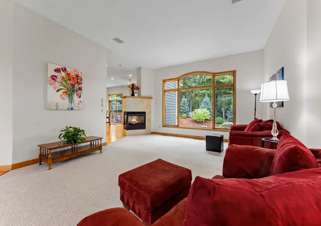 Photo 2 of Single family home for sale at 18004 Jacquard Path, Lakeville, MN 55044 | MLS# 7115021 | Listing updated on 2026-10-10