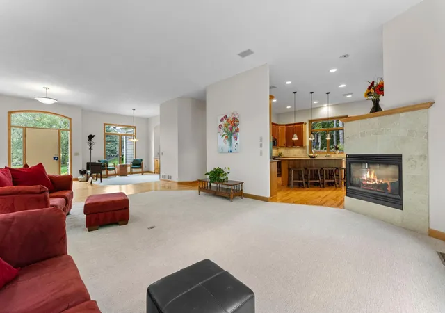 Photo 3 of Single family home for sale at 18004 Jacquard Path, Lakeville, MN 55044 | MLS# 7115021 | Listing updated on 2026-10-10