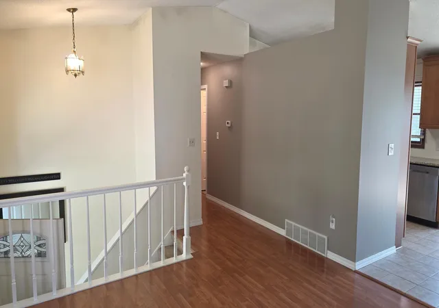 Photo 3 of Single family home for sale at 1004 21st Street SE, Rochester, MN 55904 | MLS# 7115027 | Listing updated on 2026-08-31