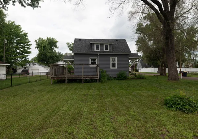 21st image of 2316 6th St, Eau Claire, WI 54703 | MLS# 7115040