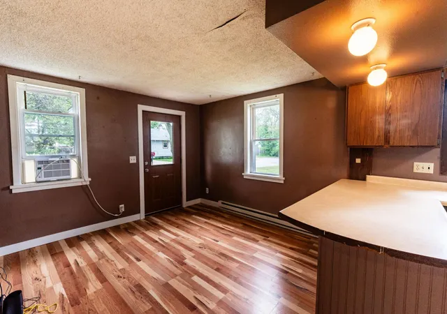 image of 2316 6th St, Eau Claire, WI 54703 | MLS# 7115040