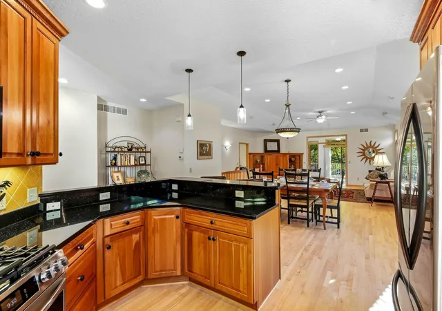 Photo 2 of Townhouse for sale at 14802 Margaret Pl, Minnetonka, MN 55345 | MLS# 7115053 | Listing updated on 2026-10-02