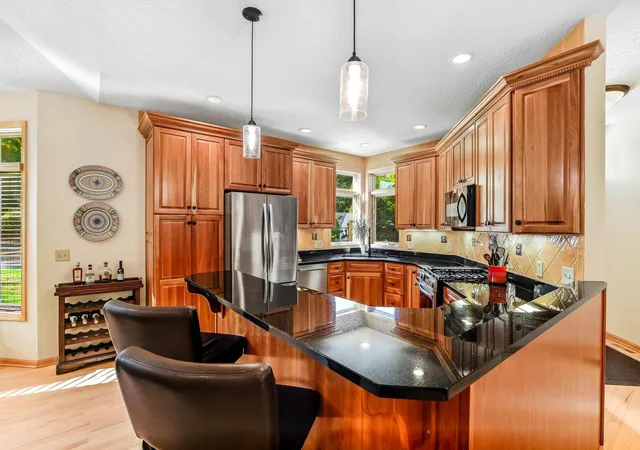 Photo 3 of Townhouse for sale at 14802 Margaret Pl, Minnetonka, MN 55345 | MLS# 7115053 | Listing updated on 2026-10-02