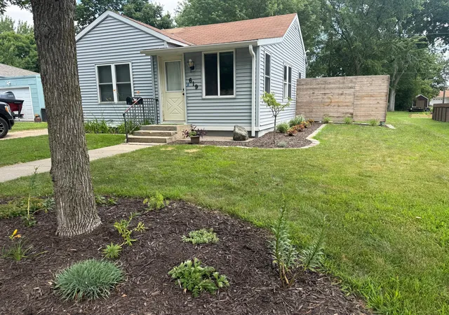 2nd image of 619 Washburne Ave, Paynesville, MN 56362 | MLS# 7115082