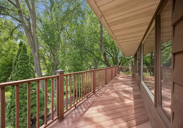 2nd image of 290 Rice Creek Blvd Ne, Minneapolis, MN 55432 | MLS# 7115086