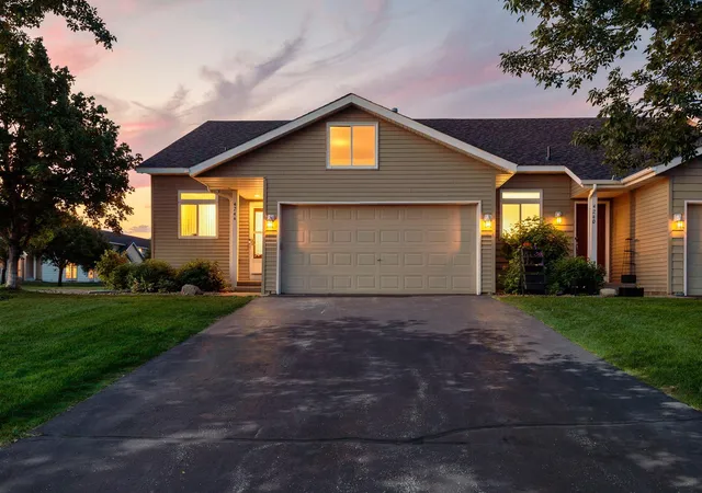 Single family home for sale at 4244 Jarmann Ln, Shakopee, MN 55379 | MLS# 7115088