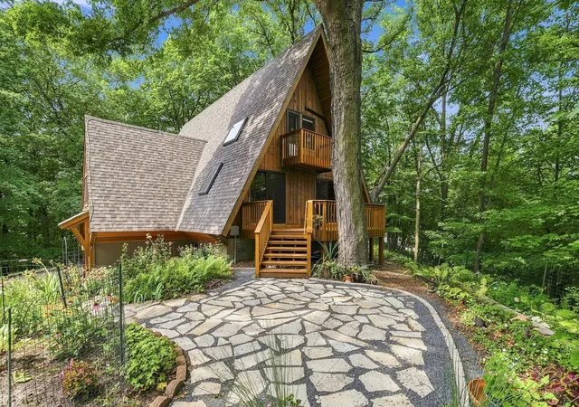 44th image of 420 Pleasant View Rd, Chanhassen, MN 55317 | MLS# 7115089