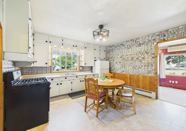 2nd image of 286 Park Ave, Saint Martin, MN 56376 | MLS# 7115095