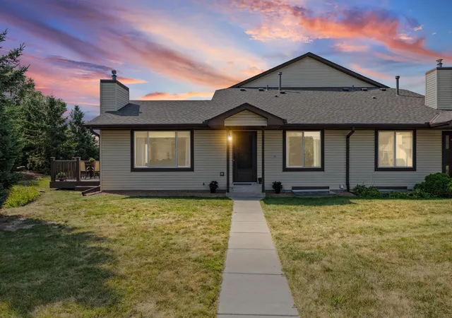 1st image of 6775 Gretchen Ln N, Saint Paul, MN 55128 | MLS# 7115096