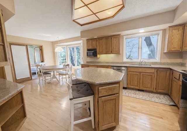Photo 2 of Single family home for sale at 8992 Hidden Meadow Rd, Saint Paul, MN 55125 | MLS# 7115127 | Listing updated on 2026-08-04
