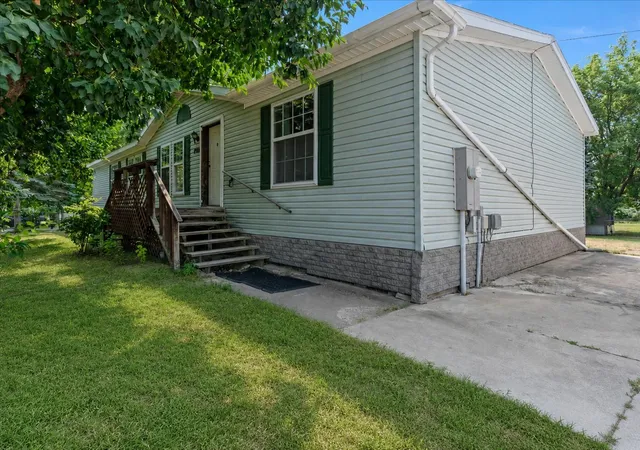 Photo 1 of Sale Pending at 1024 Q St Ne, Brainerd, MN 56401 | MLS# 7115146 | Listing updated on 2026-09-08