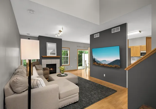 Photo 4 of Sale Pending at 15329 Flower Way #179, Saint Paul, MN 55124 | MLS# 7115148 | Listing updated on 2026-08-15