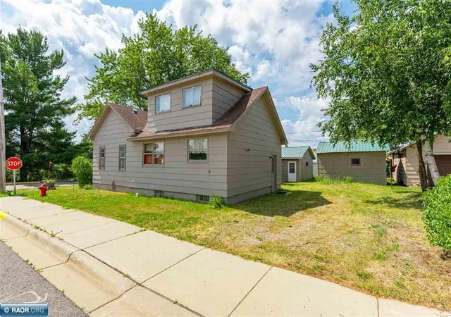 Photo 3 of Single family home for sale at 49 Gordon St, Soudan, MN 55782 | MLS# 7115153 | Listing updated on 2026-07-24