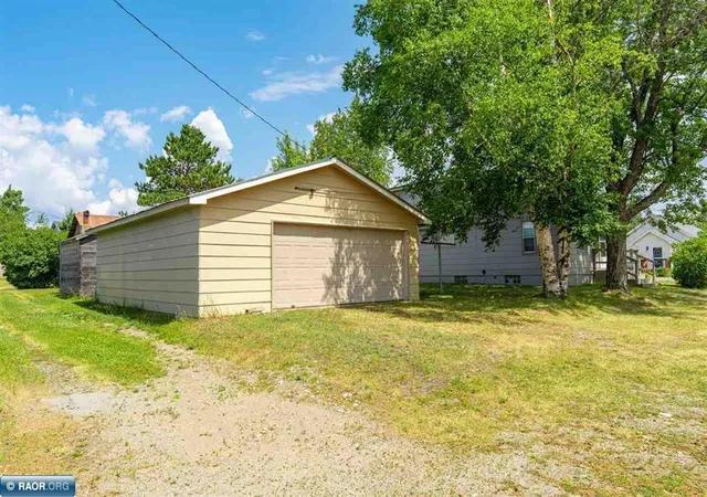 Photo 4 of Single family home for sale at 49 Gordon St, Soudan, MN 55782 | MLS# 7115153 | Listing updated on 2026-07-24
