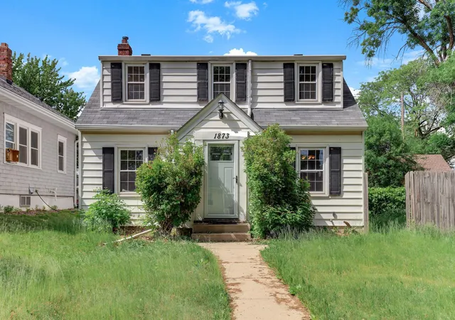 1st image of 1873 Hawthorne Ave E, Saint Paul, MN 55119 | MLS# 7115166