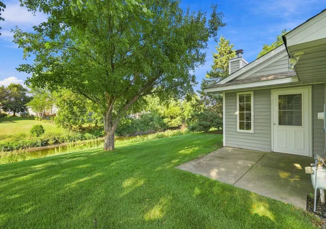 Photo 3 of Sale Pending at 8554 Telford Ln N, Minneapolis, MN 55443 | MLS# 7115174 | Listing updated on 2026-10-05