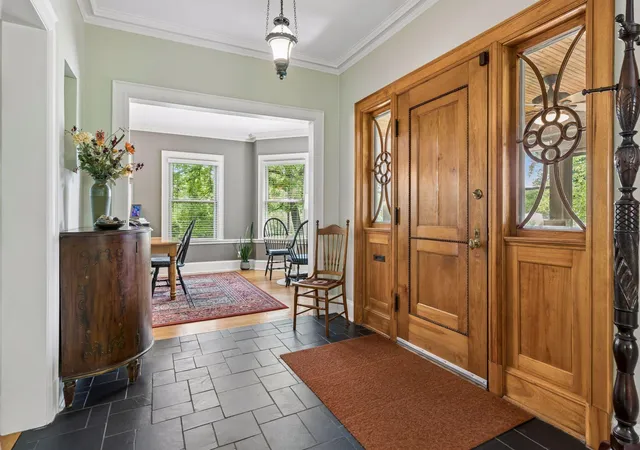 Photo 2 of Single family home for sale at 1818 Kenwood Pkwy, Minneapolis, MN 55405 | MLS# 7115198 | Listing updated on 2026-09-16
