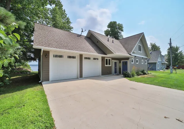 Photo 1 of Sale Pending at 9362 Dorothy Ave, Brainerd, MN 56401 | MLS# 7115204 | Listing updated on 2026-10-02