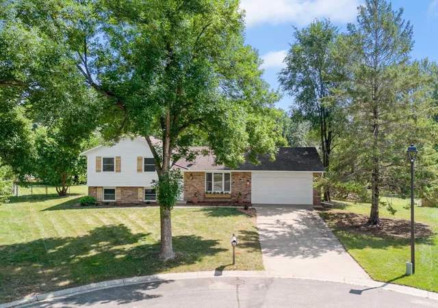 Photo 1 of Single family home for sale at 7541 Immanuel Ave Ct S, Cottage Grove, MN 55016 | MLS# 7115206 | Listing updated on 2026-08-06