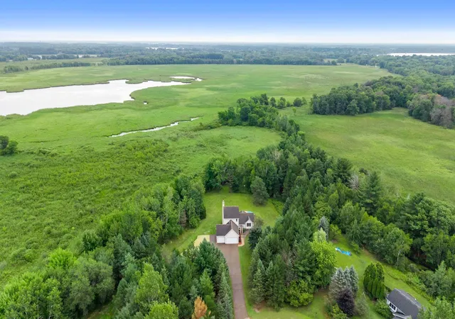 Photo 1 of Single family home for sale at 19543 Naples St Ne, East Bethel, MN 55011 | MLS# 7115215 | Listing updated on 2026-09-18