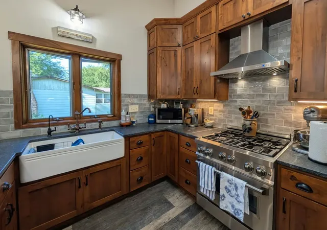 Photo 4 of Single family home for sale at 1216 Oak Dr, Montevideo, MN 56265 | MLS# 7115217 | Listing updated on 2026-09-12