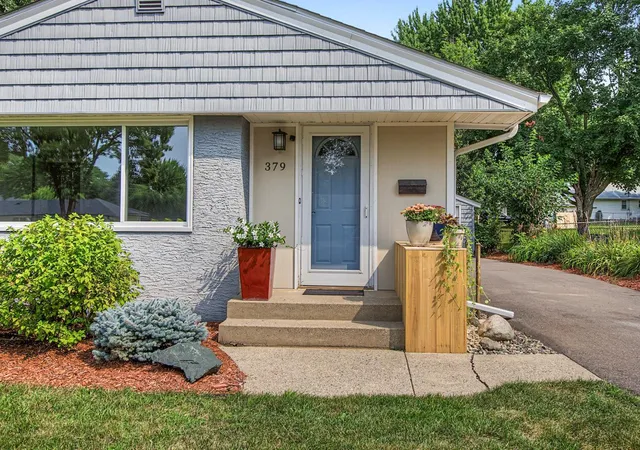 2nd image of 379 Ruby Dr, Saint Paul, MN 55118 | MLS# 7115222