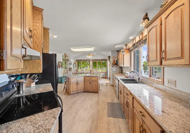 Photo 3 of Single family home for sale at 1450 Jefferson St SE, Hutchinson, MN 55350 | MLS# 7115242 | Listing updated on 2026-08-11