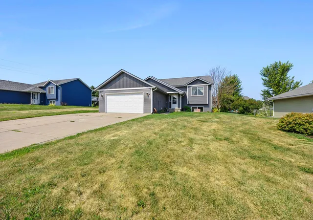 Photo 1 of Single family home for sale at 407 N 9th Street, Goodhue, MN 55027 | MLS# 7115243 | Listing updated on 2026-08-19