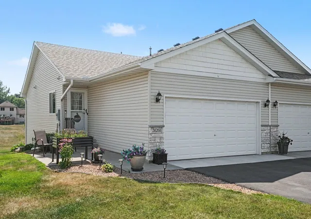2nd image of 38268 Explorer Cir, North Branch, MN 55056 | MLS# 7115248