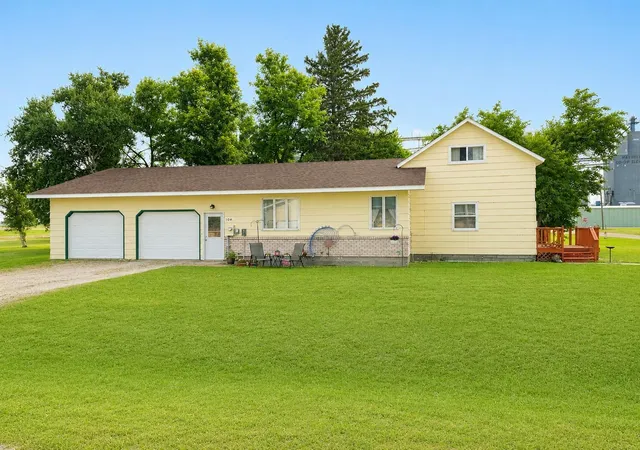 Photo 1 of Single family home for sale at 104 Cottonwood St, Galesburg, ND 58035 | MLS# 7115251 | Listing updated on 2026-08-27