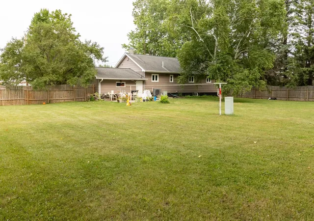 1st image of 210 3rd Ave Ne, Bertha, MN 56437 | MLS# 7115291